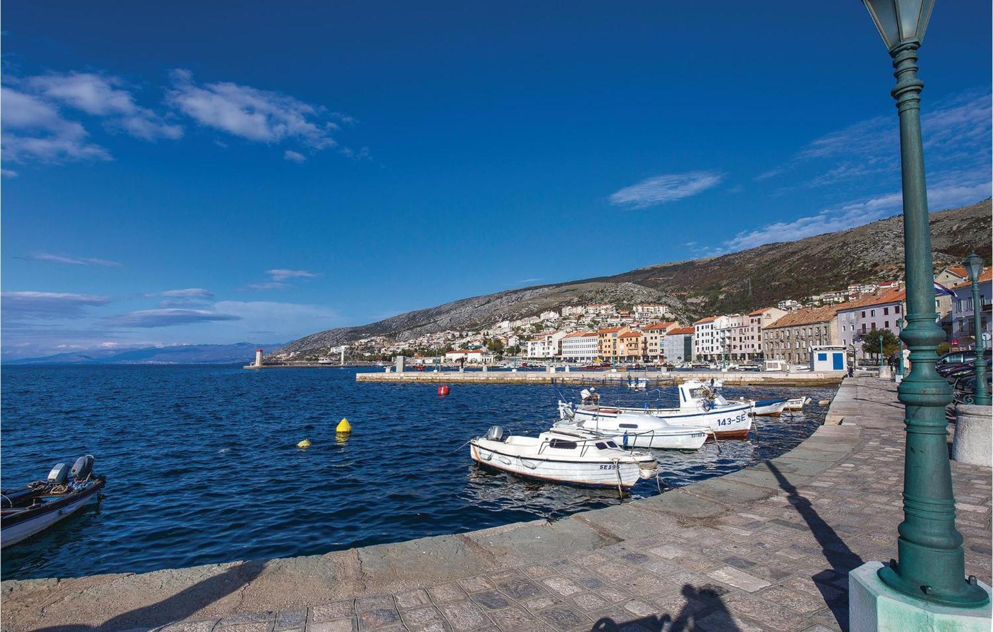 3 Bedroom Beautiful Apartment In Senj Сен Екстериор снимка