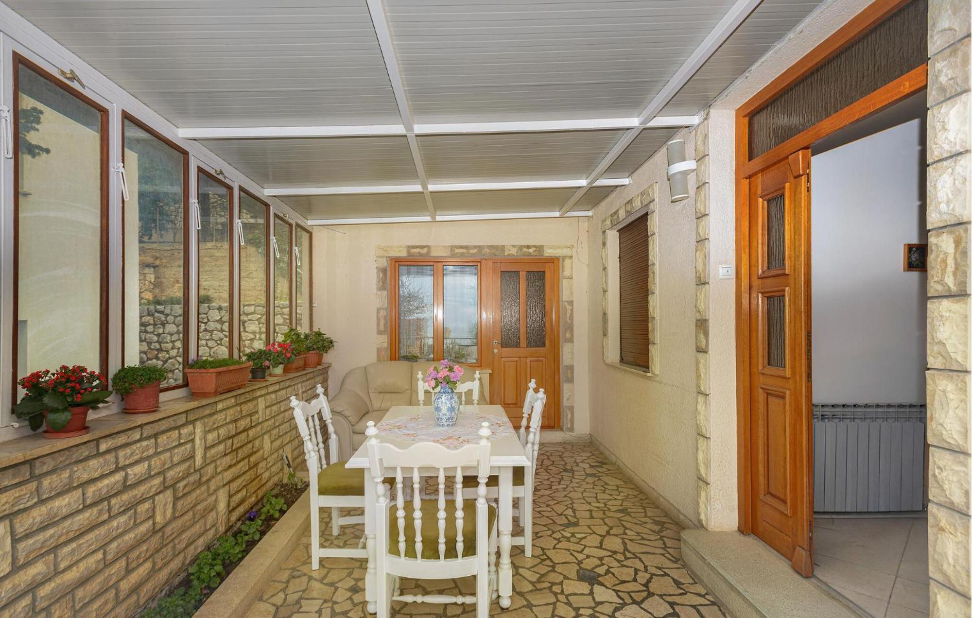 3 Bedroom Beautiful Apartment In Senj Сен Екстериор снимка
